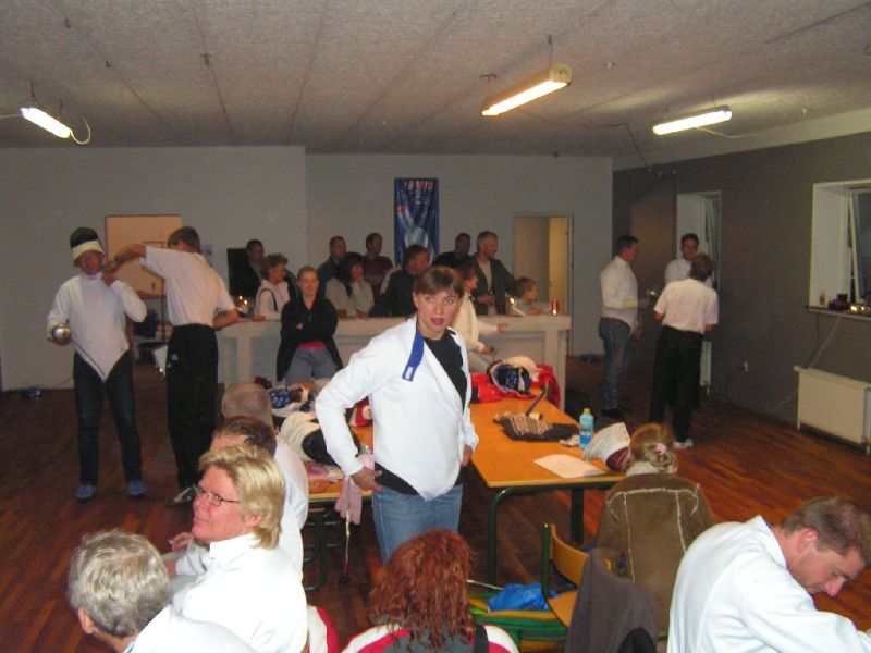 031004 210249 faegtning i helsinge mc  
